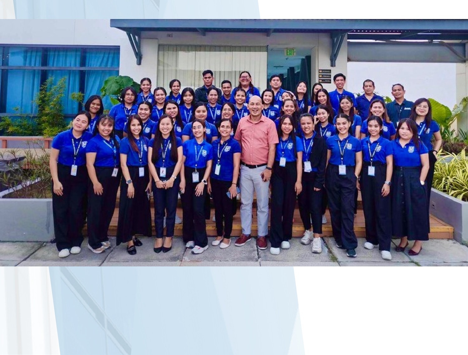 Avant English Academy teaching team at the Maayo Hotel campus in Cebu